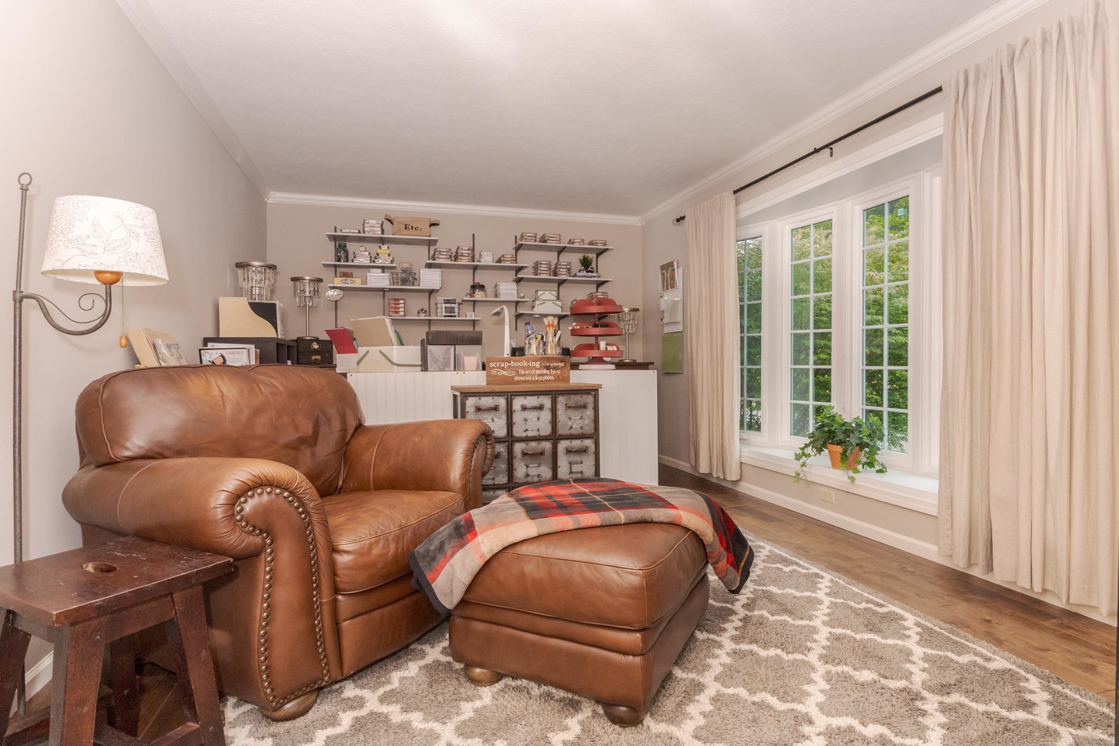 2605 Park Ridge Road Bloomington, IL 61704 - Photo 35 of 69 a living room with furniture and a window