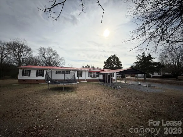$2,000 | 3805 Saluda Road, Rock Hill, SC 29730