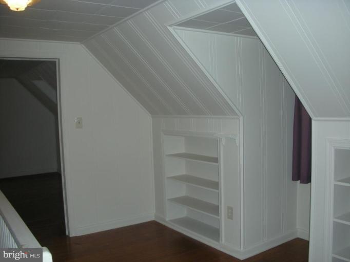 1025 Columbia Road Hagerstown, MD 21742 - Photo 10 of 19 Upstairs