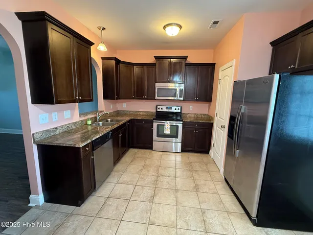 $1,325 | 120 Parrot Landing Drive, Hubert, NC 28539