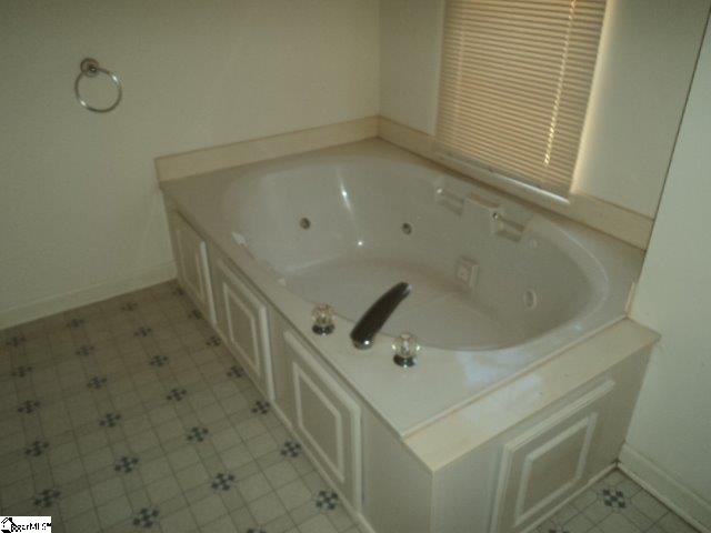136 Chastain Street Pickens, SC 29671 - Photo 7 of 9