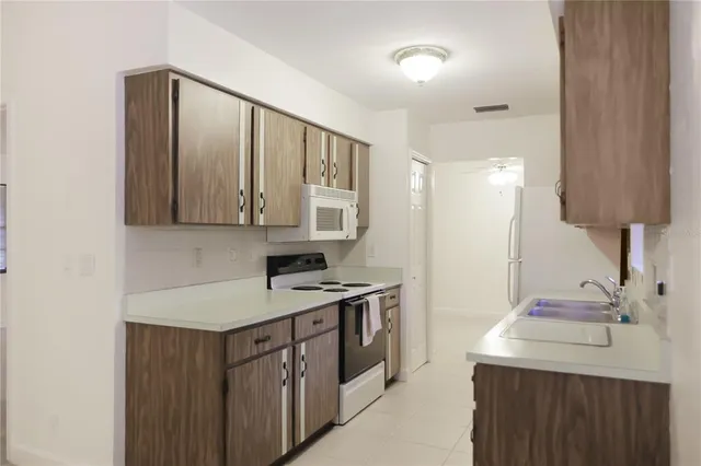 $329,000 | 937 Chickadee Drive, Port Orange, FL 32127