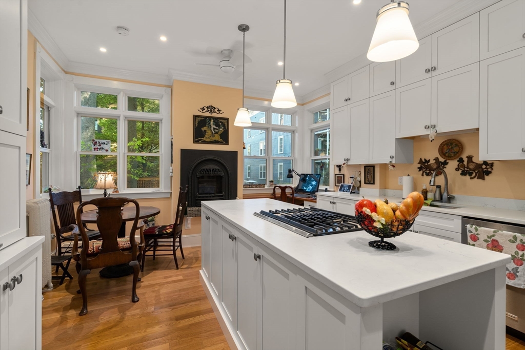 59 R Ellery Street Cambridge, MA 02138 - Photo 8 of 26 Gallery Image 8