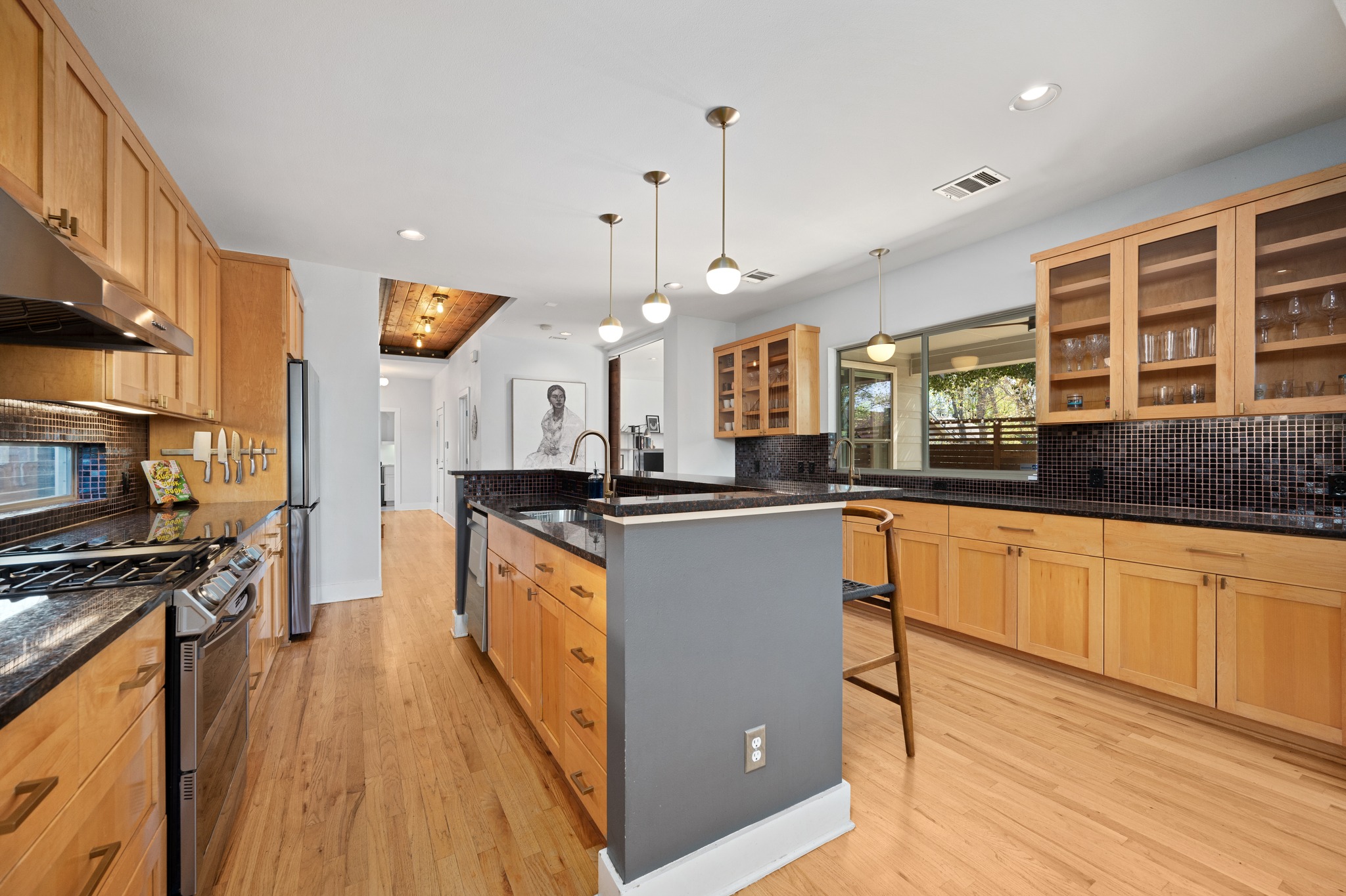 814 East 46th Street Austin, TX 78751 - Photo 11 of 37