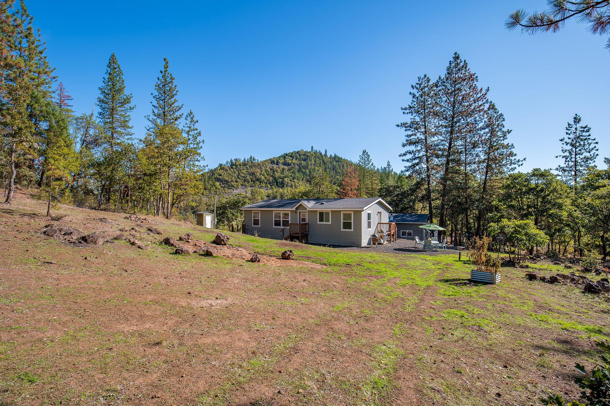 2417 Crowfoot Road Eagle Point, OR 97524 - Photo 3 of 36 2417CrowfootRd-003