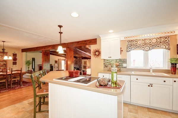 13 Paxton Road Spencer, MA 01562 - Photo 4 of 30 Gallery Image 4
