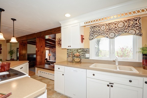 13 Paxton Road Spencer, MA 01562 - Photo 5 of 30 Gallery Image 5