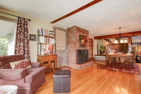 13 Paxton Road Spencer, MA 01562 - Photo 8 of 30 Gallery Image 8