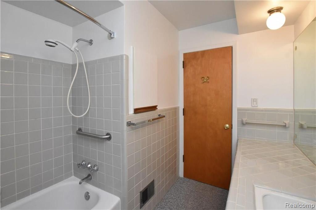 16279 Beverly Road Franklin, MI 48025 - Photo 21 of 38