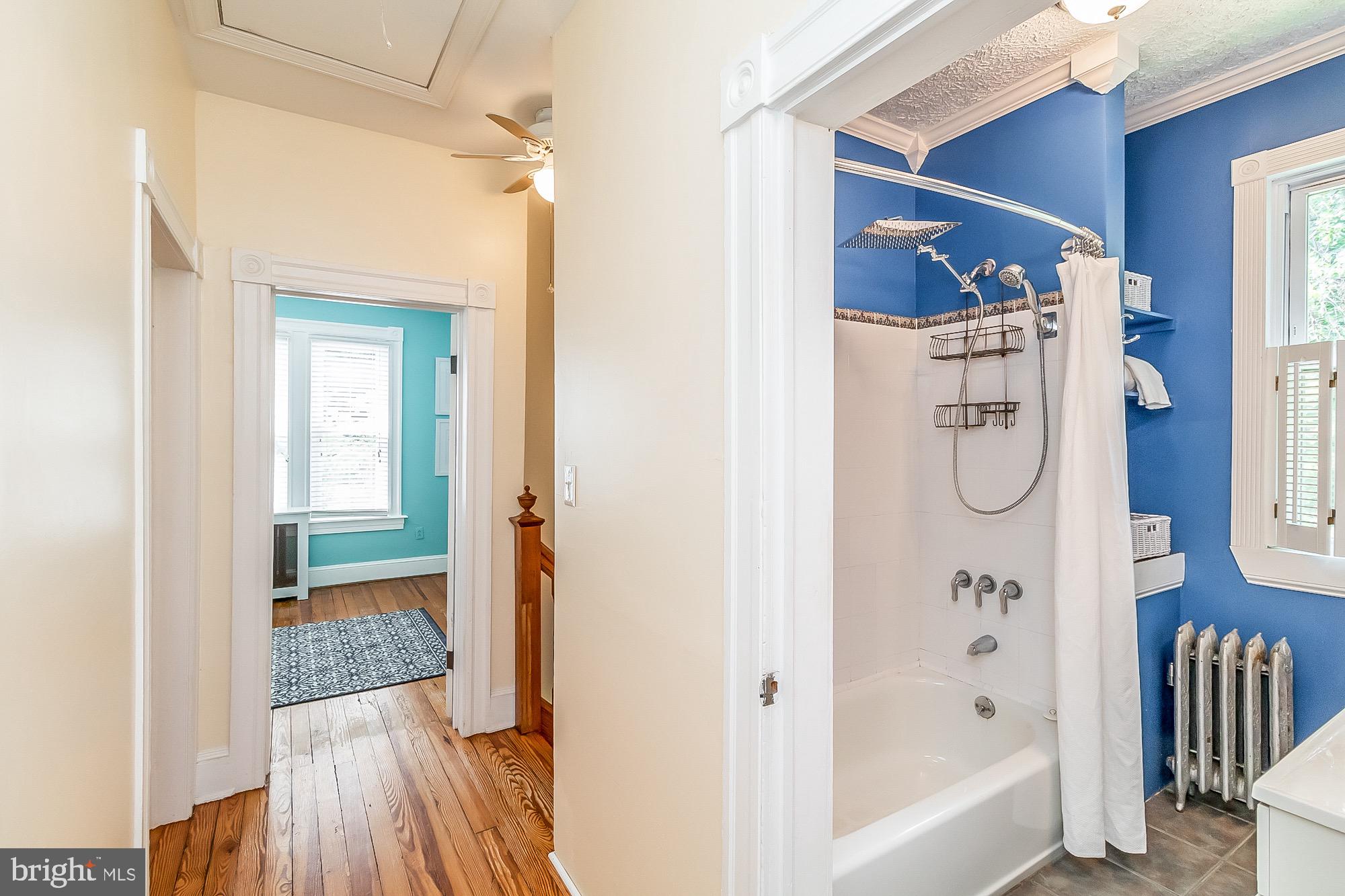 6211 Ridgeview Avenue Baltimore, MD 21206 - Photo 37 of 88 HALL FULL BATH