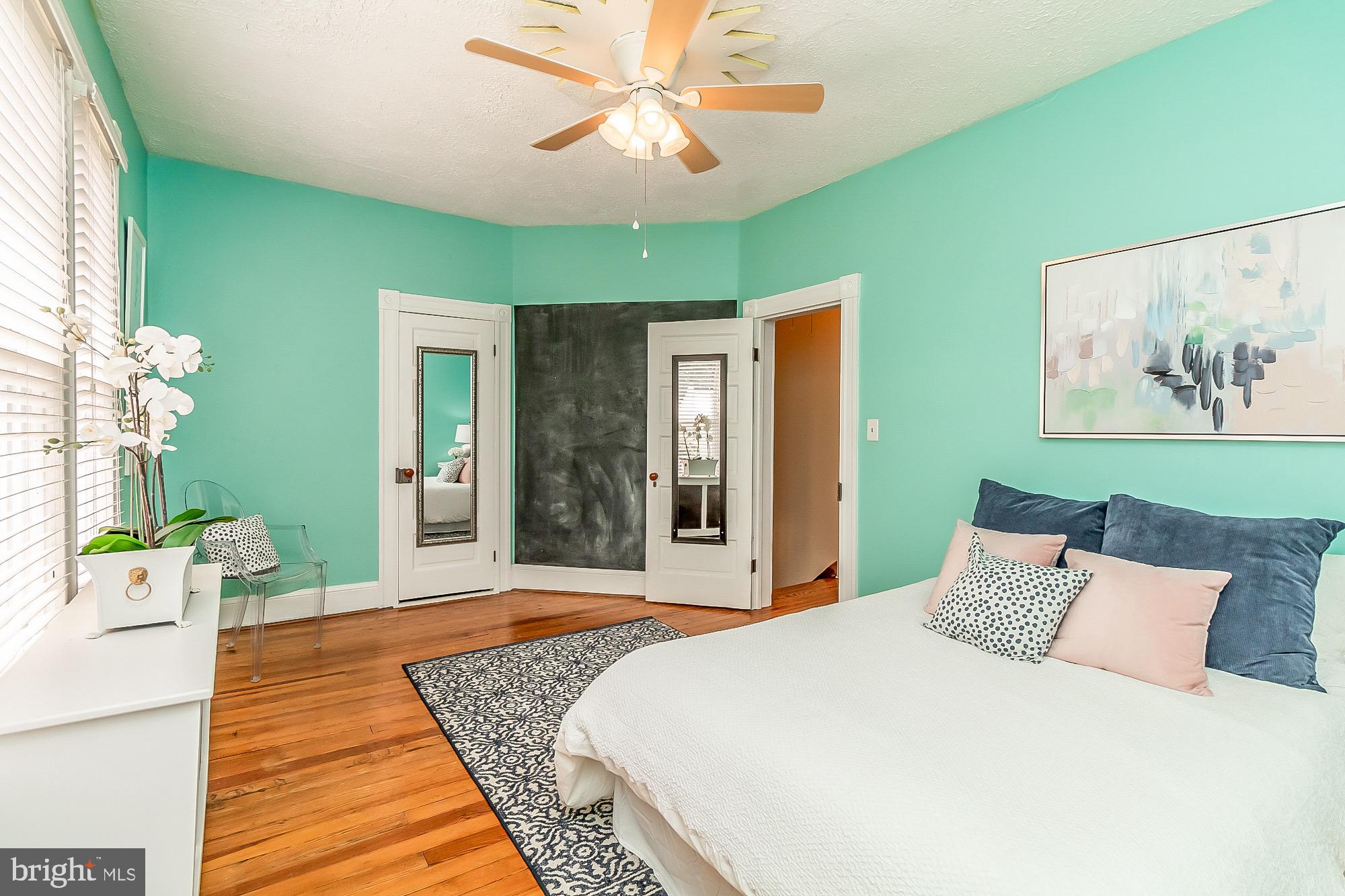 6211 Ridgeview Avenue Baltimore, MD 21206 - Photo 41 of 88 2 CLOSETS WITH DIAMOND WINDOWS INSIDE CLOSETS