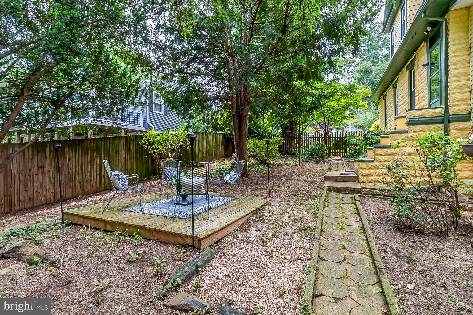 6211 Ridgeview Avenue Baltimore, MD 21206 - Photo 60 of 88 EXTENSIVE HARDSCAPING