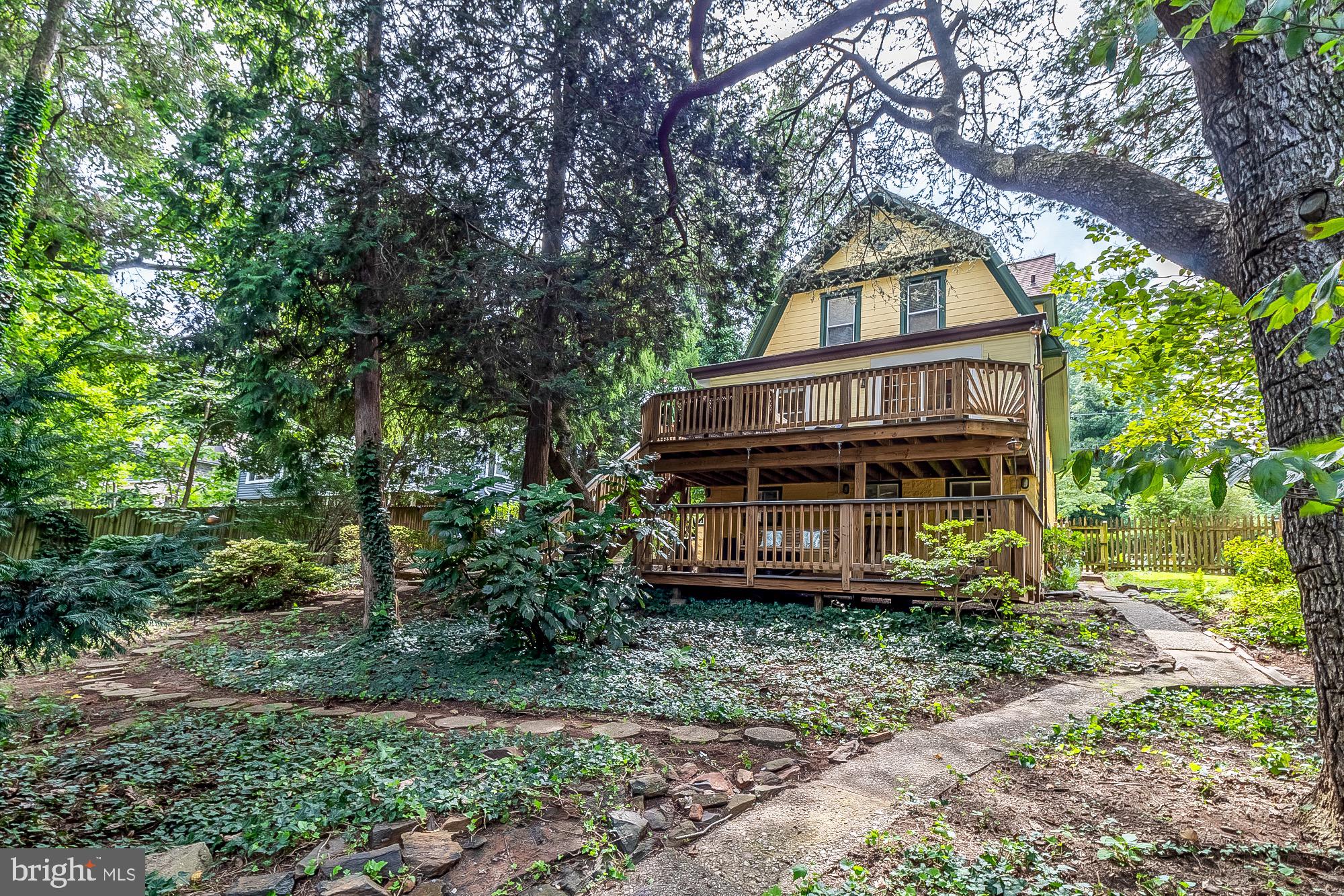 6211 Ridgeview Avenue Baltimore, MD 21206 - Photo 64 of 88 BEAUTIFUL MATURE TREES ALLOW PRIVACY