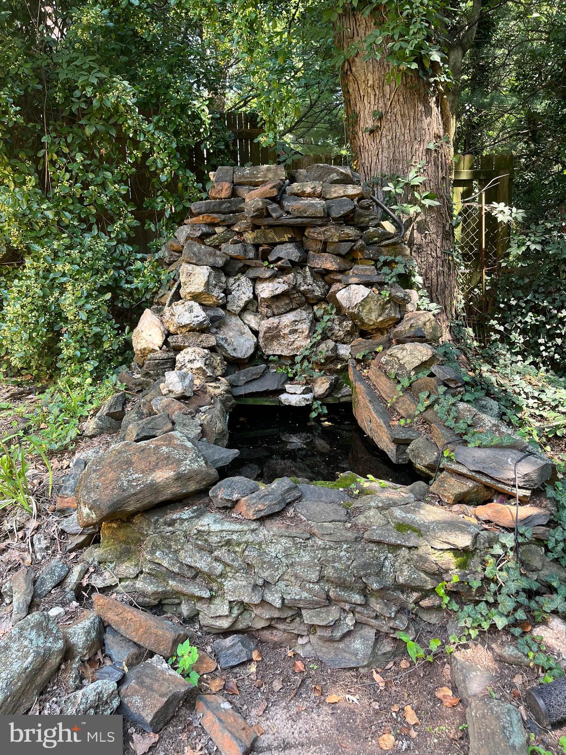 6211 Ridgeview Avenue Baltimore, MD 21206 - Photo 74 of 88 POND WITH WATER FOUNTAIN