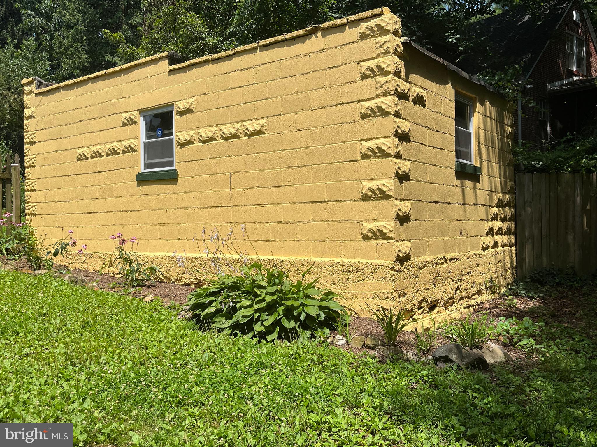 6211 Ridgeview Avenue Baltimore, MD 21206 - Photo 82 of 88 LARGE DETACHED GARAGE WITH GARDEN BED
