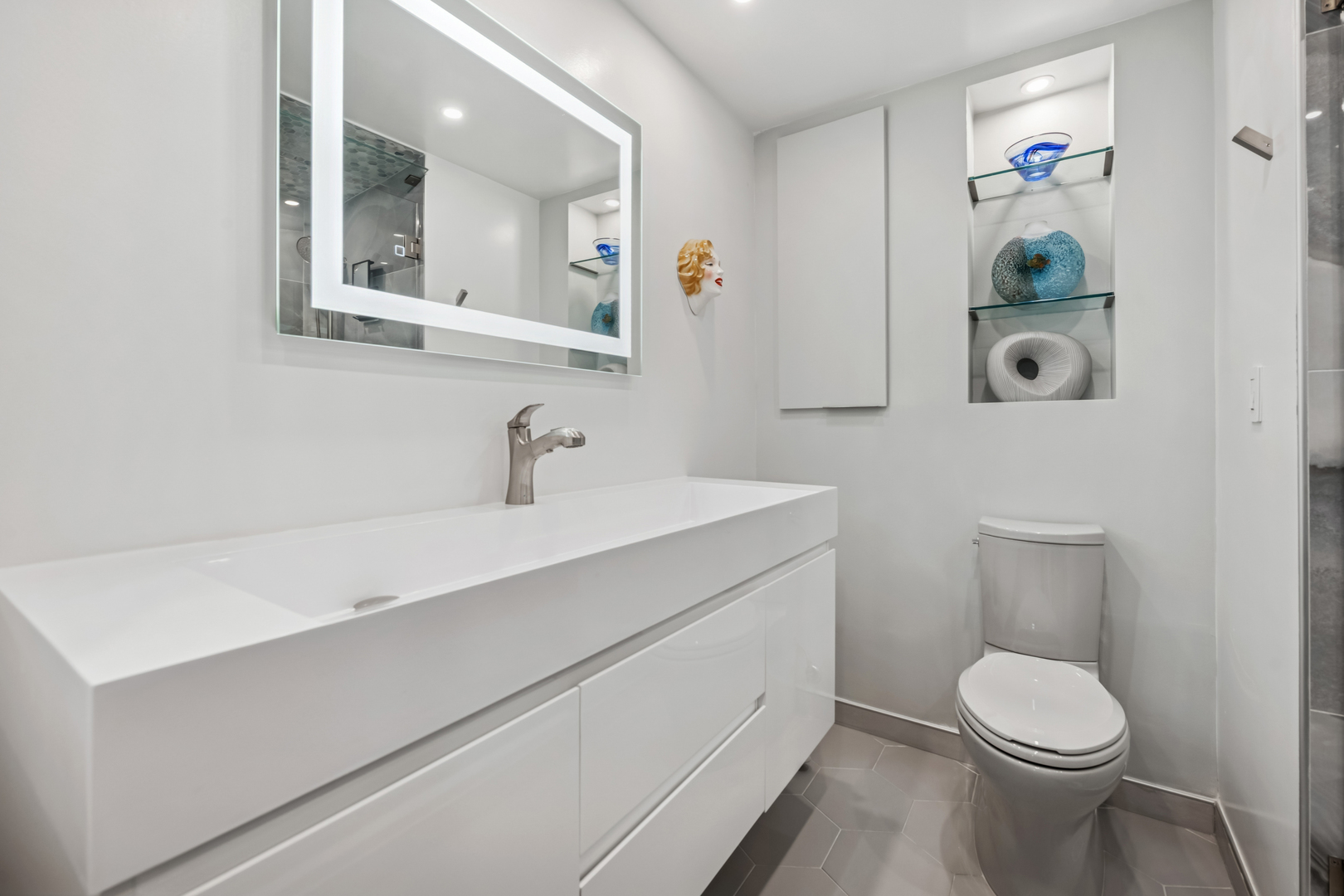 6033 North Sheridan Road, Unit 15L Chicago, IL 60660 - Photo 20 of 26