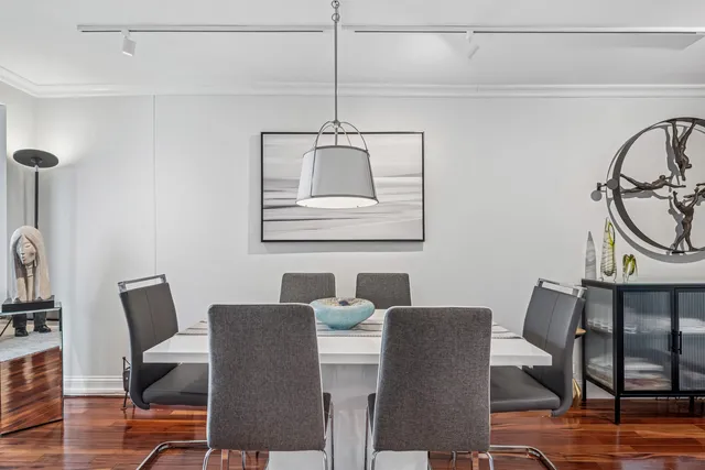 $265,000 | 6033 North Sheridan Road, Unit 15L, Chicago, IL 60660