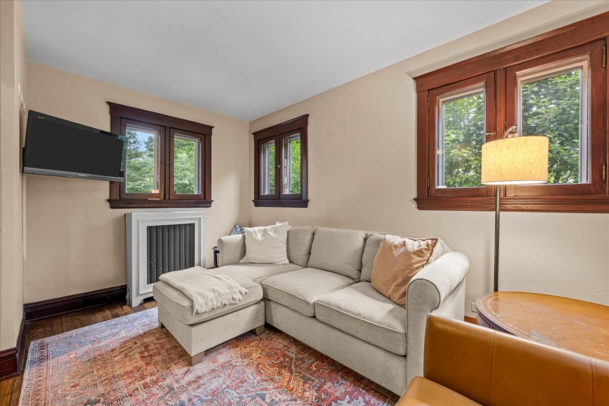 411 East Illinois Road Lake Forest, IL 60045 - Photo 21 of 37 Gallery Image 21