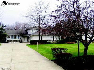 2092 Som Center Road Cleveland, OH 44124 - Photo 1 of 1 Gallery Image 1