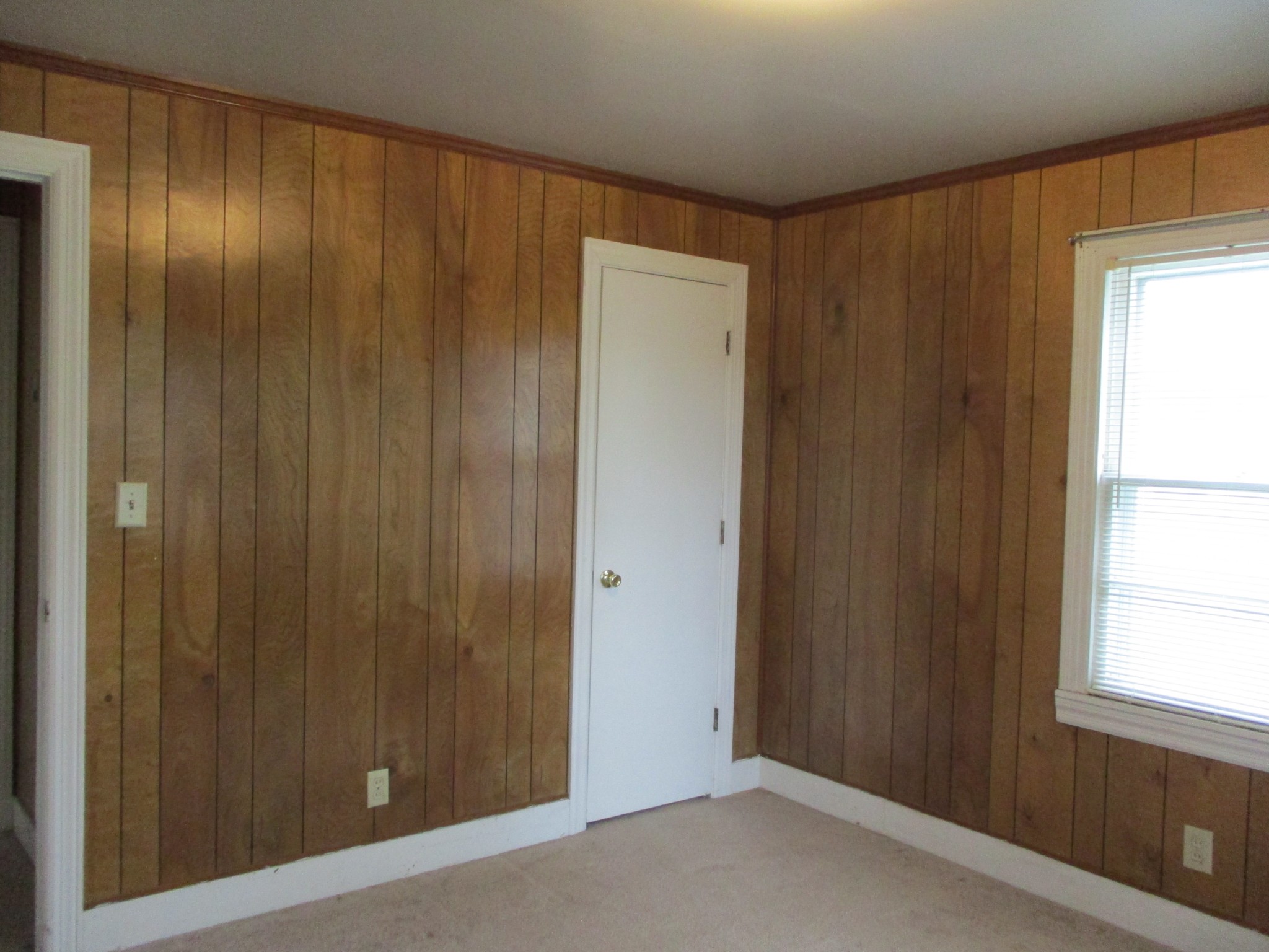 1003 Hickory Ridge Road Lebanon, TN 37087 - Photo 8 of 18 a view of an empty room with a window