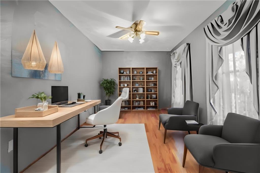 220 Tiffany Irwin, PA 15642 - Photo 21 of 39 a workspace with furniture