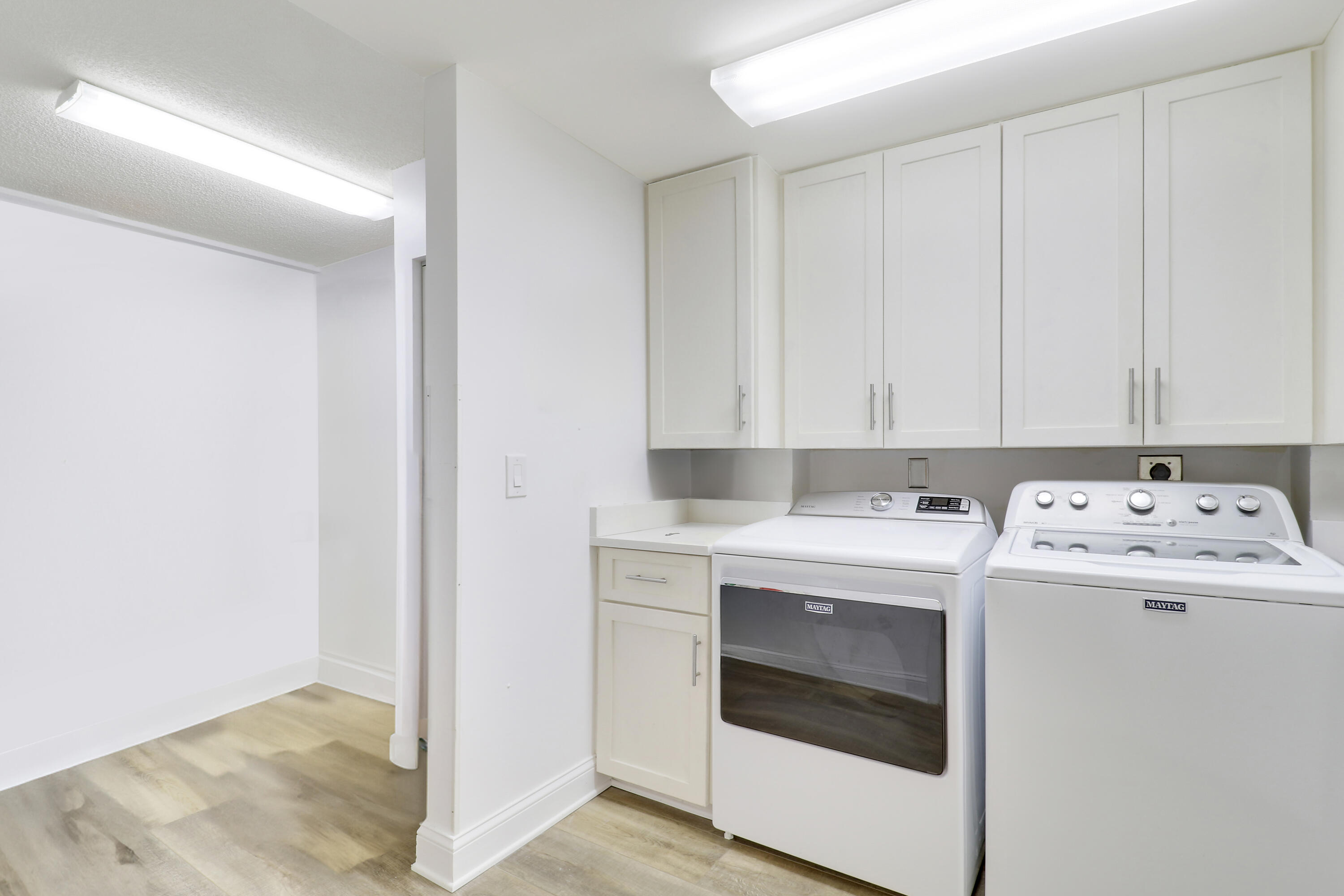 1301 Seafarer Circle, Unit 105 Jupiter, FL 33477 - Photo 27 of 37 Laundry/Storage Room