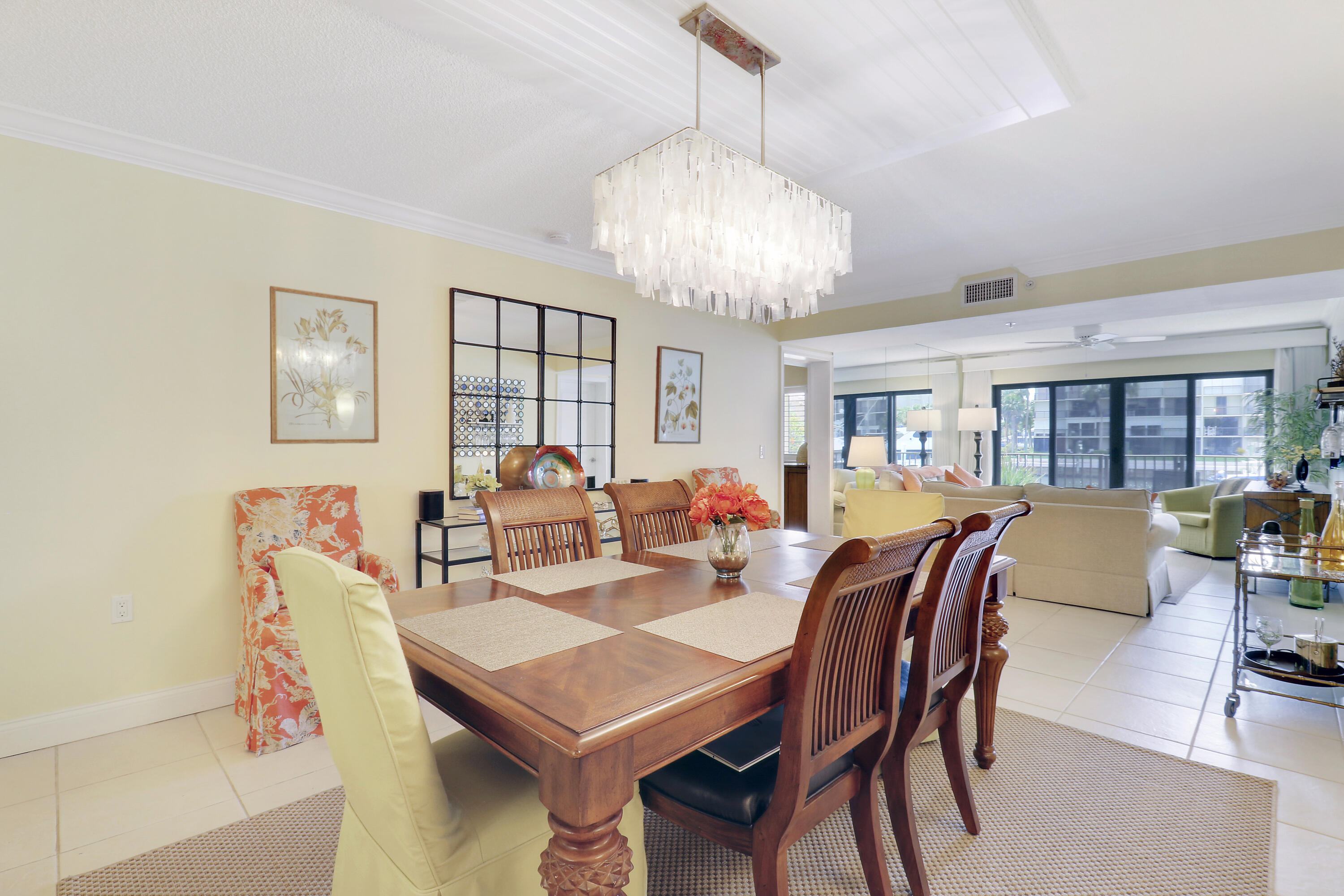 1301 Seafarer Circle, Unit 105 Jupiter, FL 33477 - Photo 4 of 37 Dining Area