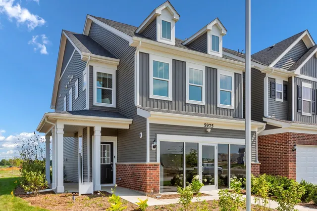 $394,990 | 5923 Hawkweed Drive, Unit 8602, Plainfield, IL 60585