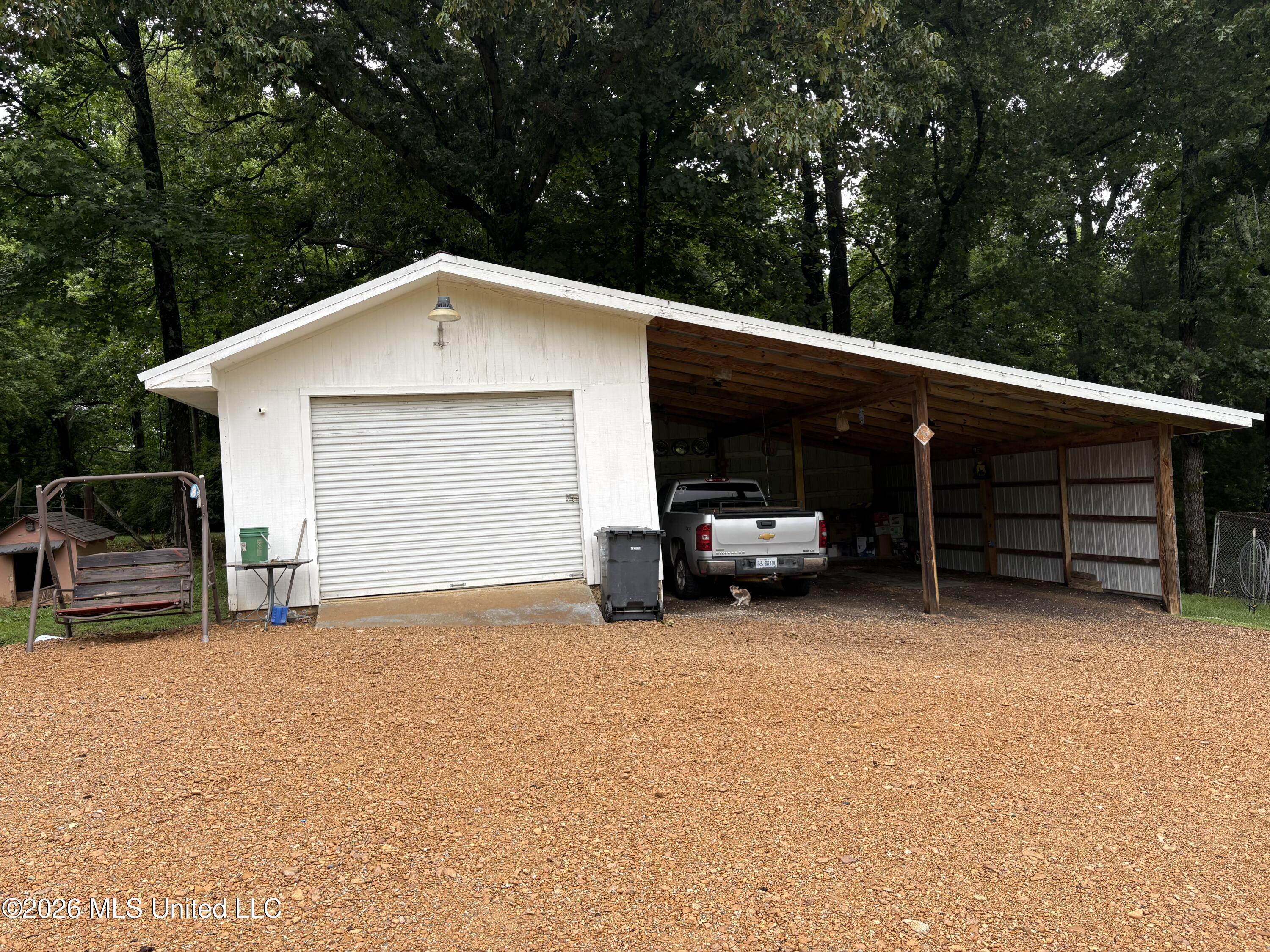 2326 Bluegoose Road Sarah, MS 38665 - Photo 16 of 18 Shed