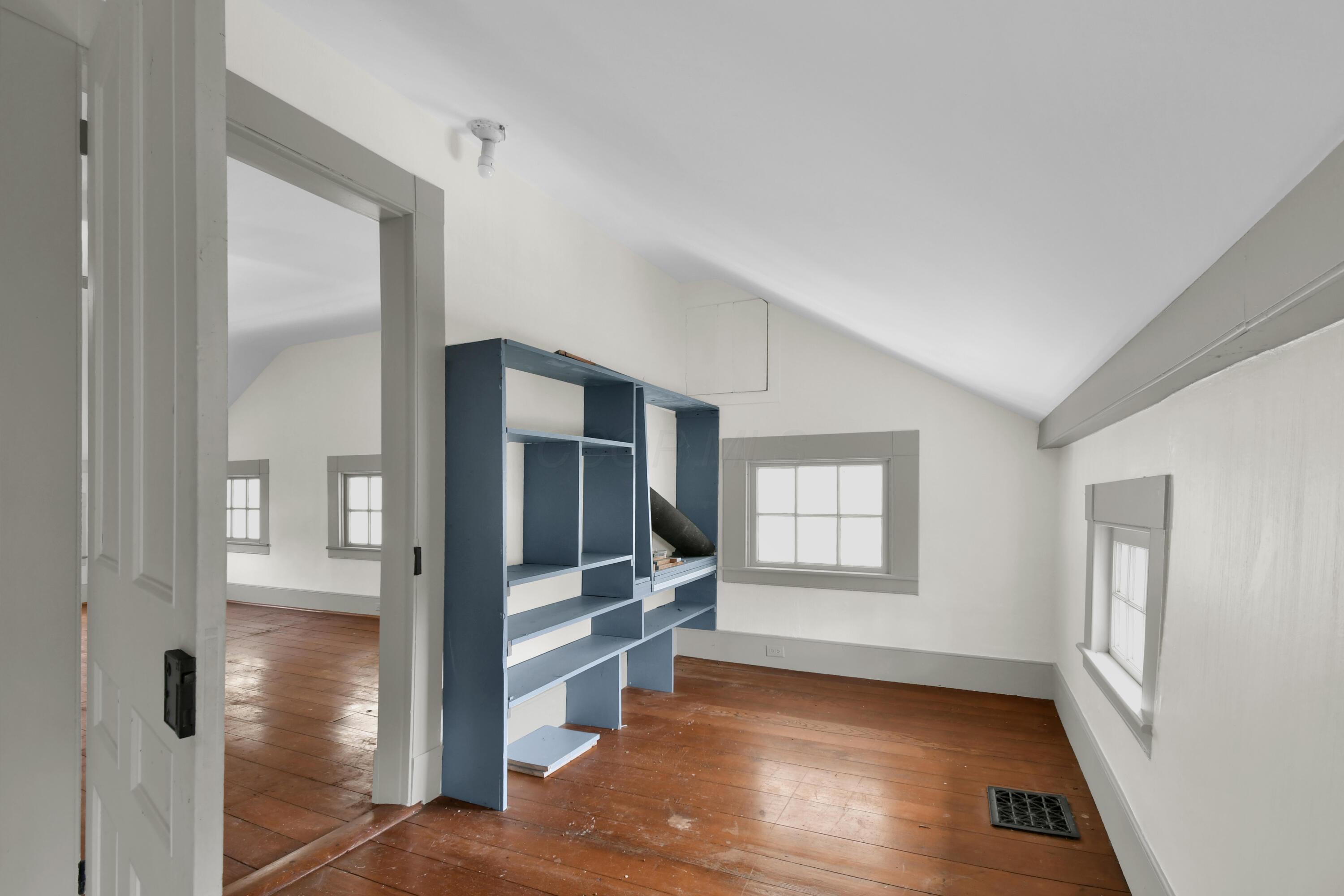 7053 Columbus Road Centerburg, OH 43011 - Photo 5 of 31 DSC_9197