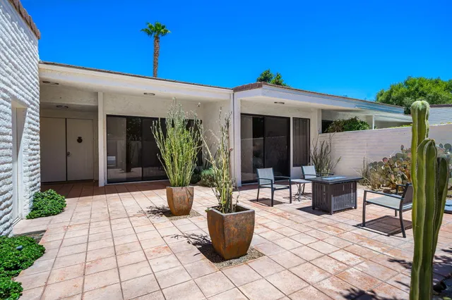 $1,150,000 | 75768 Valle Vista Drive, Indian Wells, CA 92210