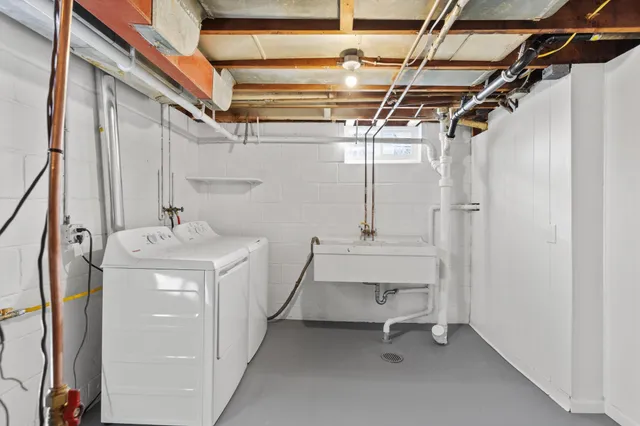 $309,900 | 5712 Emerson Avenue North, Brooklyn Center, MN 55430