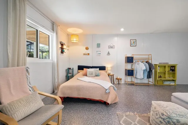 $4,800 | 109 Peterson Lane, Palm Harbor, FL 34683