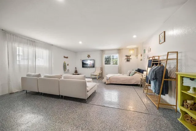 $4,800 | 109 Peterson Lane, Palm Harbor, FL 34683