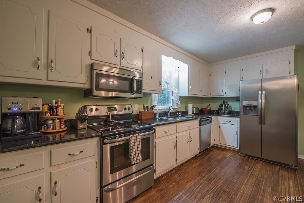 12109 Bundle Road Chesterfield, VA 23838 - Photo 9 of 31