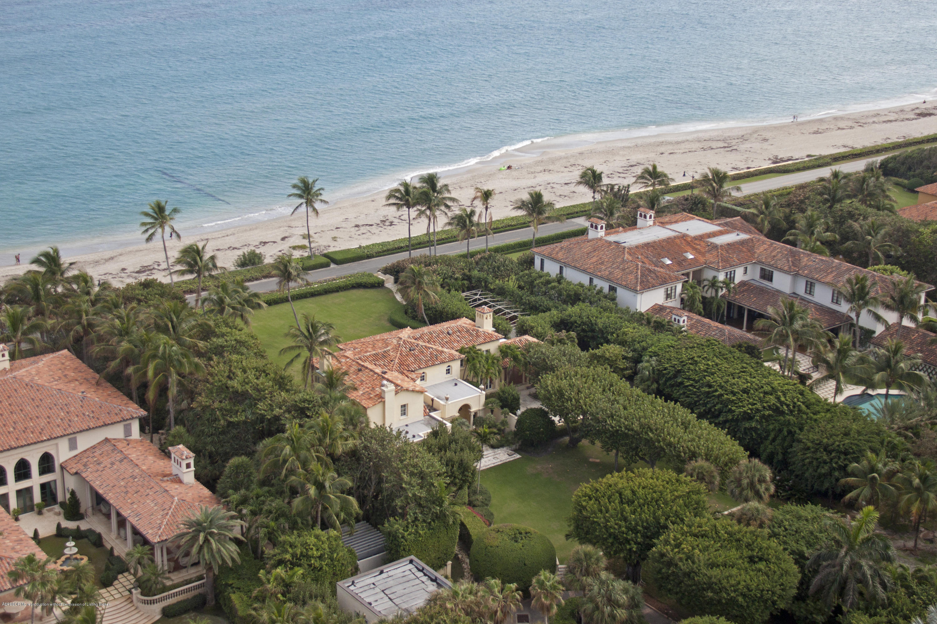 89 Middle Road Palm Beach, FL 33480 - Photo 3 of 23 a view of a lake