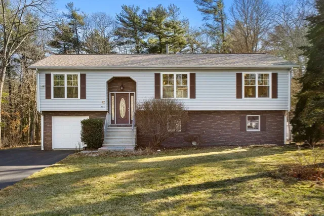 $649,900 | 298 Wren Street, Taunton, MA 02718