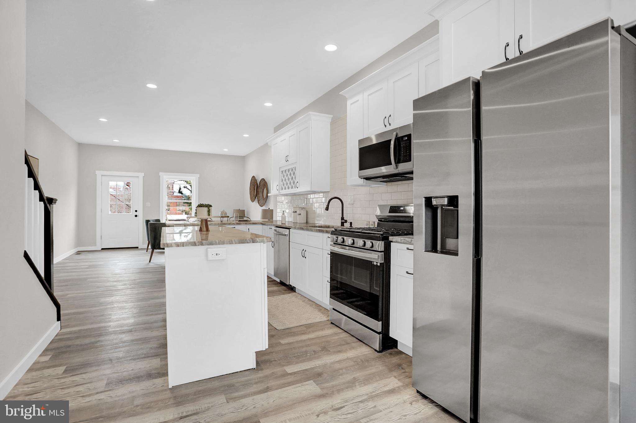3919 Roland Avenue Baltimore, MD 21211 - Photo 9 of 28 Gallery Image 9