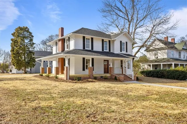 $362,000 | 200 Salem Street, Thomasville, NC 27360