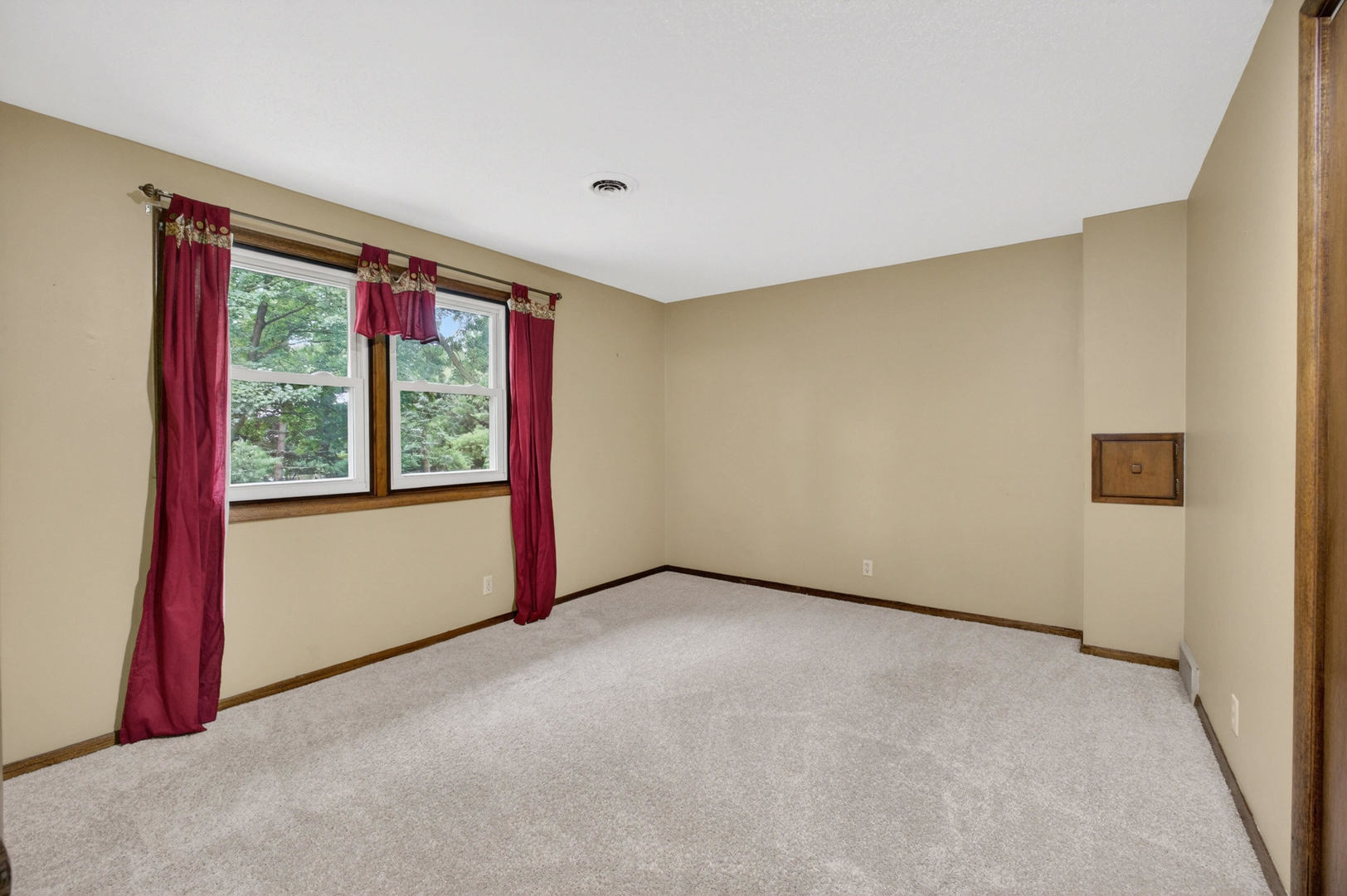 2205 Winding Hill Road Davenport, IA 52807 - Photo 26 of 64