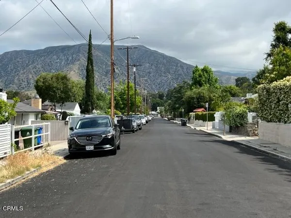 a car parked in front of a building
