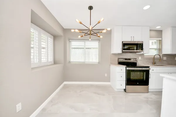 $2,500 | 16222 Forest Bend Avenue, Friendswood, TX 77546