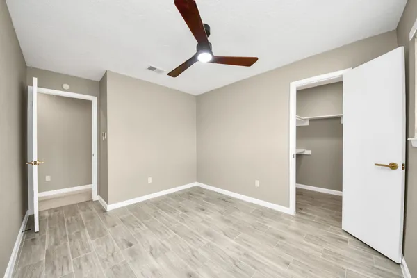 $2,500 | 16222 Forest Bend Avenue, Friendswood, TX 77546