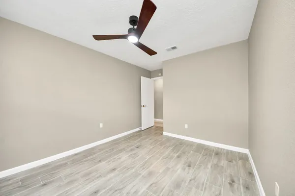 $2,500 | 16222 Forest Bend Avenue, Friendswood, TX 77546