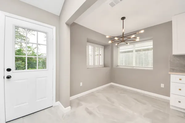 $2,500 | 16222 Forest Bend Avenue, Friendswood, TX 77546