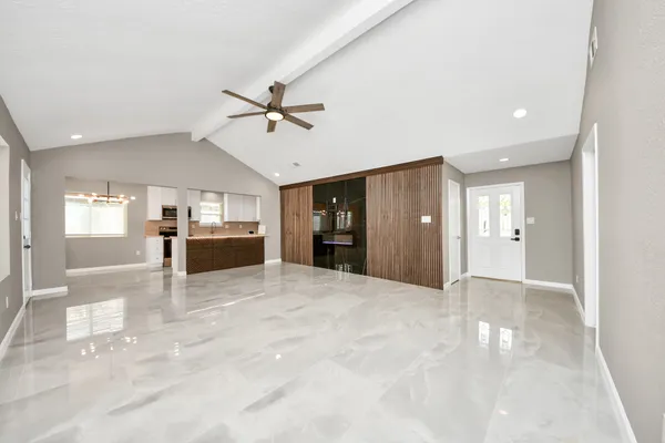 $2,500 | 16222 Forest Bend Avenue, Friendswood, TX 77546