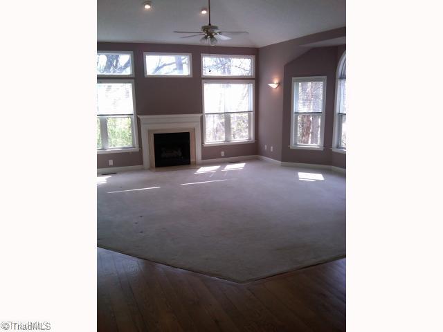 5550 Folkstone Road Pfafftown, NC 27040 - Photo 6 of 9 Living Room.