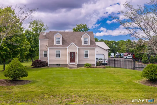 $3,300 | 90 Town Line Road, Plainville, CT 06062