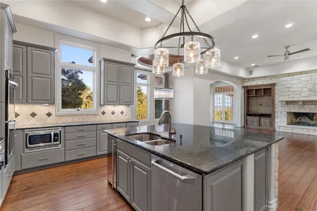 $3,125,000 | 2900 Waterbank Cove, Austin, TX 78746