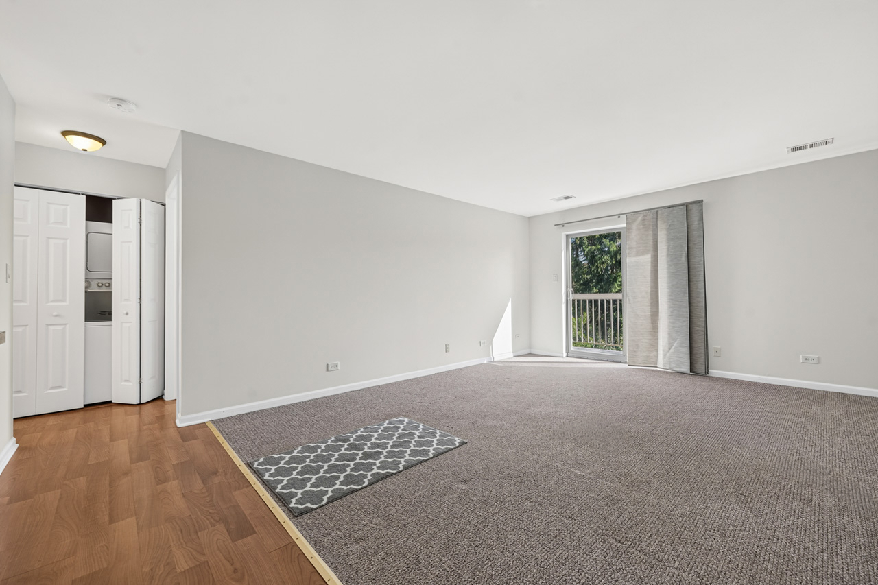 715 West Central Road, Unit C1 Mount Prospect, IL 60056 - Photo 4 of 26 Gallery Image 4